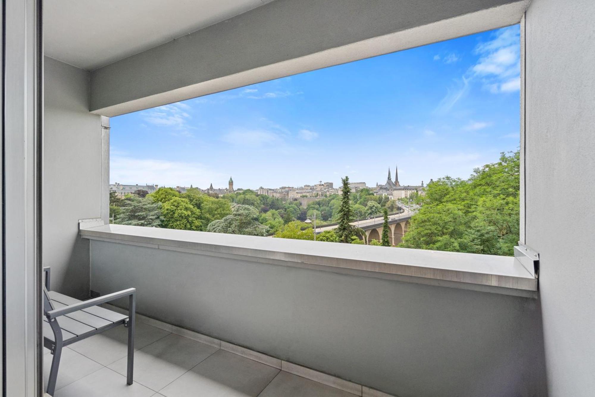 Central Lux 2Br Apt With City Views & Balcony 卢森堡 外观 照片